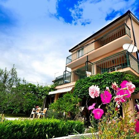 Apartments Franic Ploce  Exterior photo